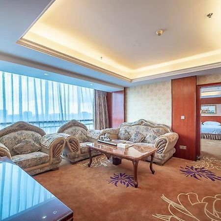 Vienna Hotel Foshan Chancheng Zumiao Branch מראה חיצוני תמונה