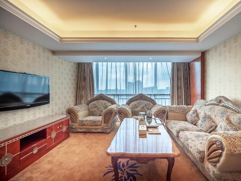 Vienna Hotel Foshan Chancheng Zumiao Branch מראה חיצוני תמונה